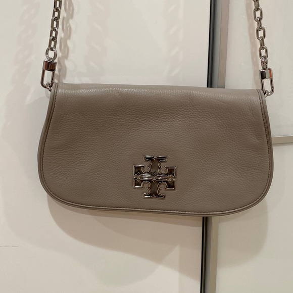 SALE 🔥🔥🔥EUC Tory Burch Miller Clutch with Strap - Picture 1 of 6